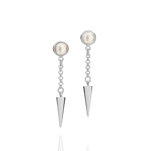 RHODIUM PLATED EARRING WITH PEARL