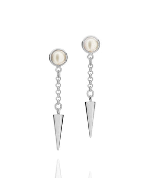 RHODIUM PLATED EARRING WITH PEARL