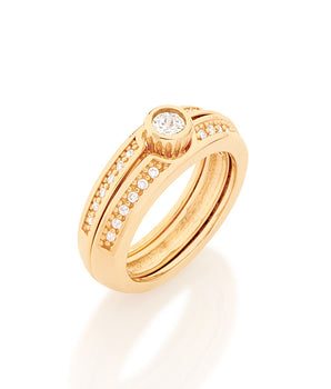 GOLD RING WITH ZIRCONIA