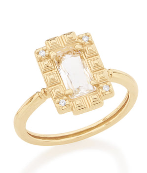 GOLD RING WITH CRYSTAL AND ZIRCONIA