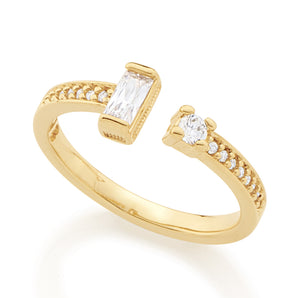 GOLD RING WITH ZIRCONIA