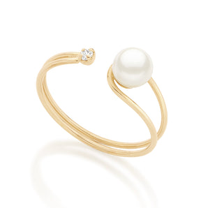 GOLD RING WITH PEARL AND ZIRCONIA