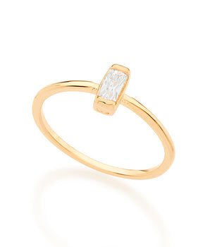GOLD RING WITH ZIRCONIA