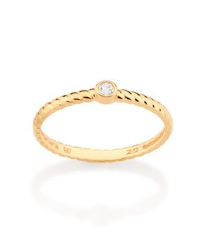 GOLD TWISTED POINT OF LIGHT SKINNY RING