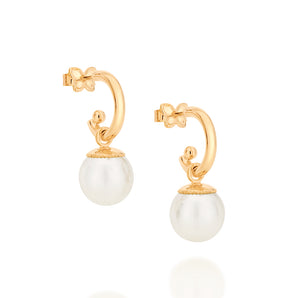 GOLD PLATED HALF HOOP EARRINGS WITH SYNTHETIC PEARLS