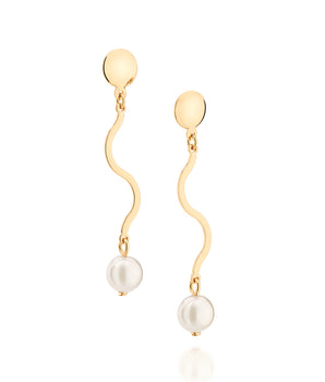 GOLD EARRING WITH PEARL