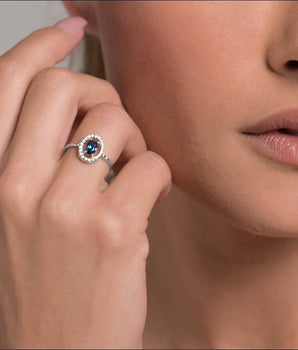 RHODIUM PLATED RING WITH ZIRCONIA
