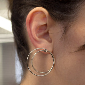 RHODIUM PLATED EARRING