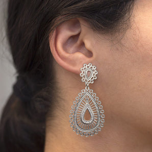 RHODIUM PLATED EARRING WITH ZIRCONIA