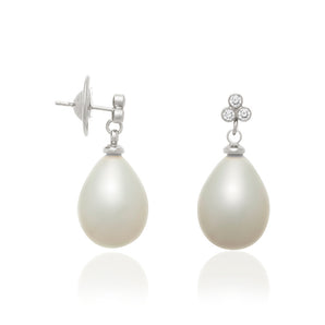 RHODIUM PLATED EARRING WITH PEARL AND ZIRCONIA