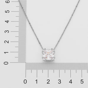 RHODIUM PLATED CHAIN WITH ZIRCONIA