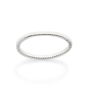 PLATINUM LINE TEXTURED SKINNY RING