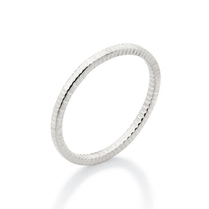 PLATINUM LINE TEXTURED SKINNY RING