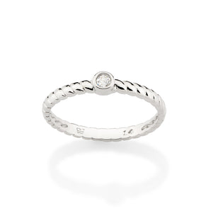 PLATINUM TWISTED POINT OF LIGHT SKINNY RING