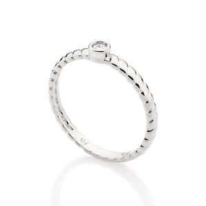 PLATINUM TWISTED POINT OF LIGHT SKINNY RING