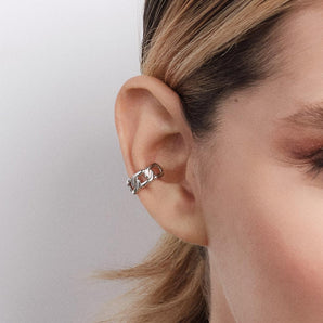 PLATINUM CHAIN EAR CUFF