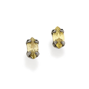 BLACK RHODIUM EARRING WITH ZIRCONIA