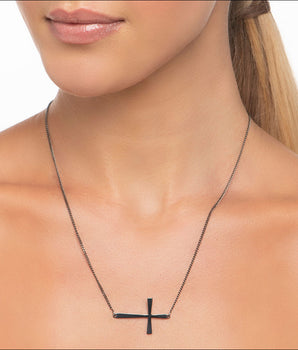 BLACK RHODIUM SIDE CROSS NECKLACE