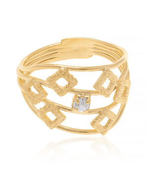 GOLD RING WITH CRYSTAL