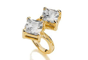 GOLD RING WITH ZIRCONIA