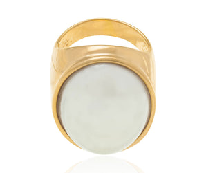 GOLD RING WITH PEARL