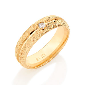 GOLD RING WITH ZIRCONIA