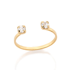 GOLD RING WITH CRYSTAL