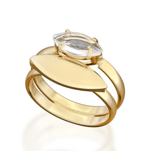 GOLD RING WITH CRYSTAL