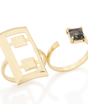 GOLD RING WITH CRYSTAL