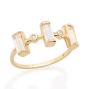 GOLD RING WITH CRYSTAL AND ZIRCONIA