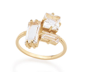 GOLD RING WITH CRYSTAL
