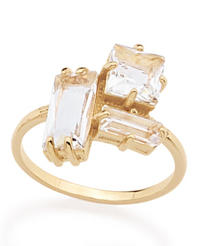 GOLD RING WITH CRYSTAL