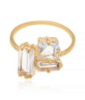 GOLD RING WITH CRYSTAL