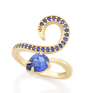 GOLD RING WITH ZIRCONIA