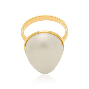 GOLD RING WITH PEARL