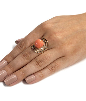 GOLD RING WITH PEARL