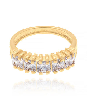 GOLD RING WITH ZIRCONIA