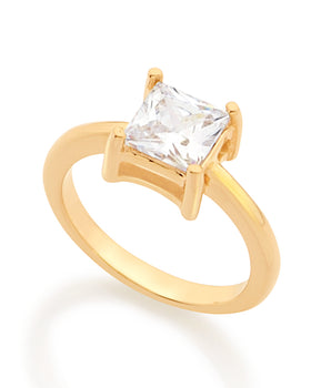 GOLD RING WITH ZIRCONIA