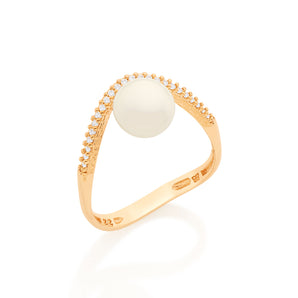GOLD RING WITH PEARL AND ZIRCONIA
