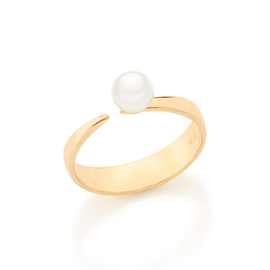 GOLD RING WITH PEARL