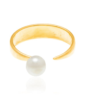 GOLD RING WITH PEARL