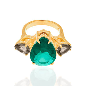GOLD RING WITH CRYSTAL