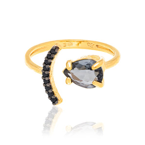 GOLD RING WITH CRYSTAL AND ZIRCONIA