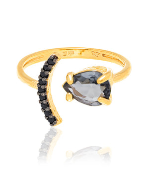GOLD RING WITH CRYSTAL AND ZIRCONIA