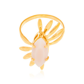 GOLD RING WITH CRYSTAL