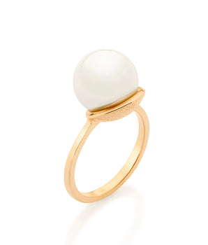 GOLD RING WITH PEARL