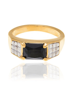 GOLD RING WITH CRYSTAL