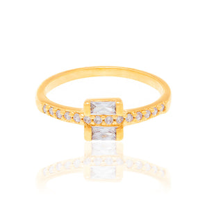 GOLD RING WITH ZIRCONIA