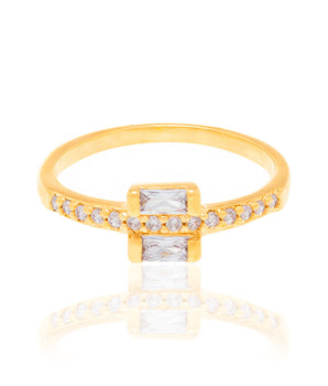 GOLD RING WITH ZIRCONIA