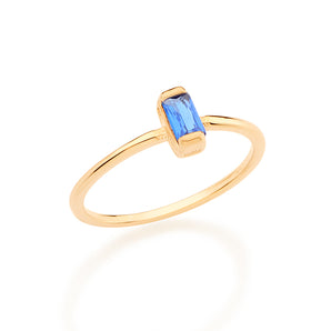 GOLD RING WITH ZIRCONIA